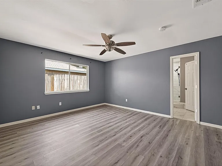 24006 Lone Elm Dr — Photo 15