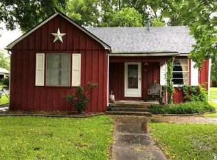 1022 W 12th St, Bonham, TX 75418
