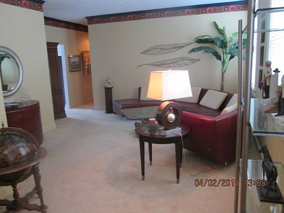 2nd image of 208 N Main St