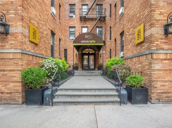 24-51 38 Street #A4, Astoria, NY 11103