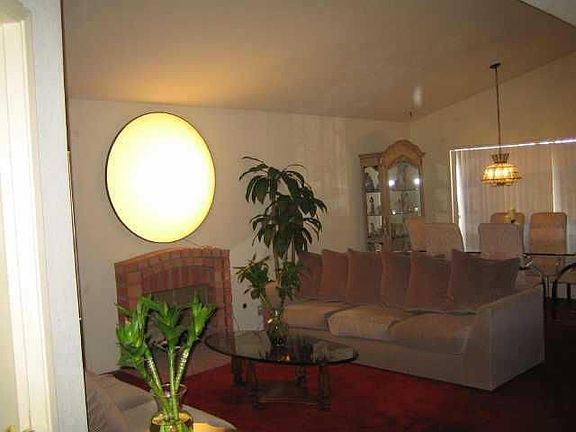 5th image of 1585 Parkland Way