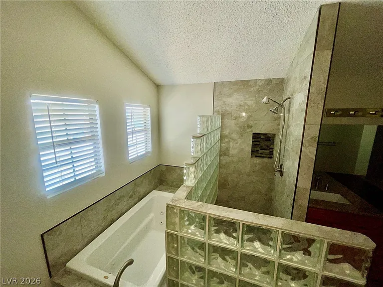 2616 Camphor Tree St — Photo 8