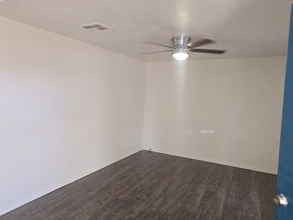 4th image of 4042 S 17th St #H4042