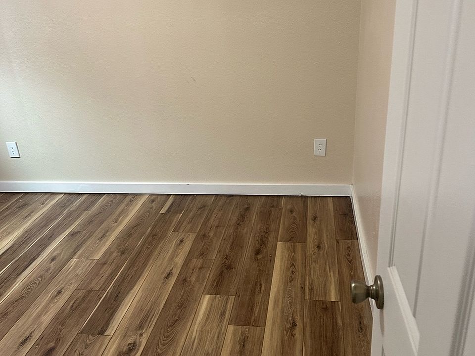 2nd image of 11925 1st Ave S #208
