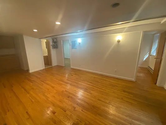 Rented by GreenVill Real Estate LLC | media 21