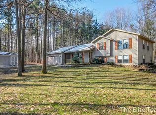 9843 96th Ave, Zeeland, MI 49464