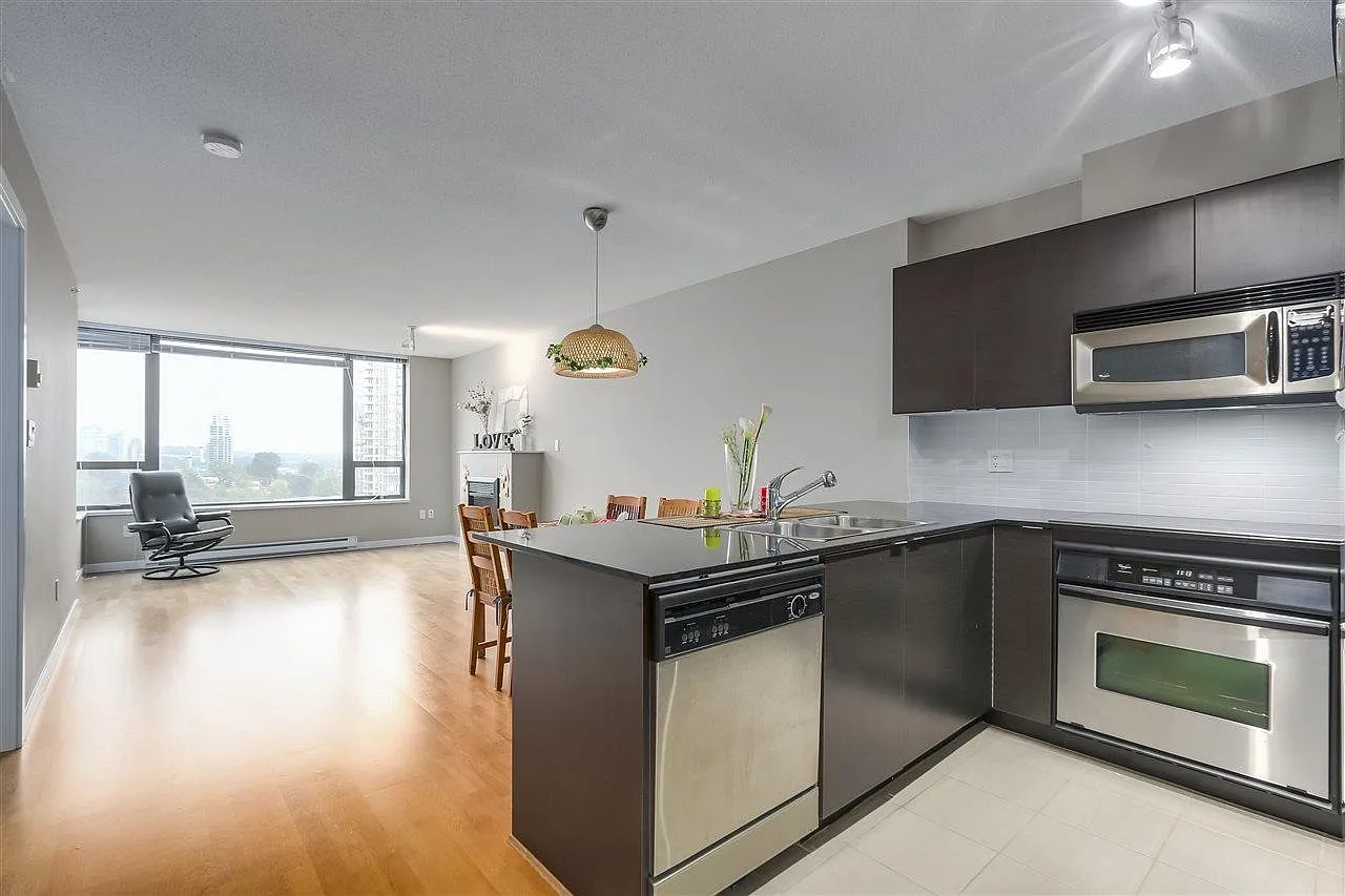 1 bed, 705 sqft, $2,450 — Photo 1