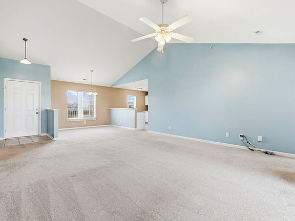 3rd image of 113 Butkus Dr. #6