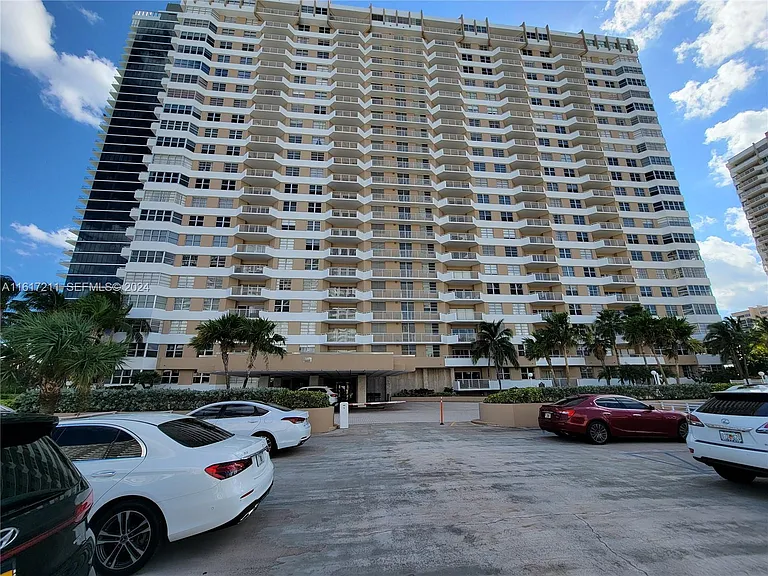 1980 S Ocean Dr #2C — Photo 32