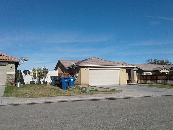 3rd image of 240 Rosarito Dr