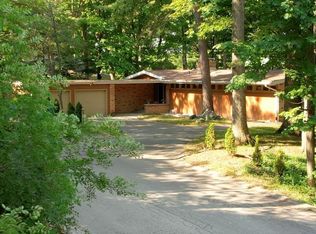 1620 Timber Lane Dr, Traverse City, MI 49686