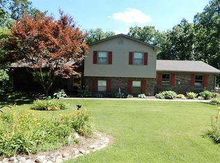113 N Chestnut Ave, Clinton, IN 47842