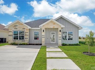 10725 N Baylie Bear Dr, Edinburg, TX 78541