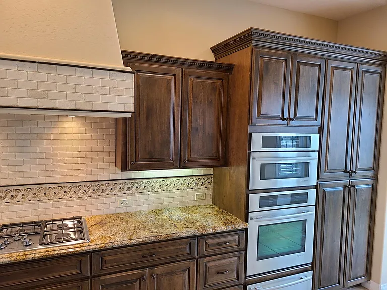 1714 E Alegria Rd — Photo 24