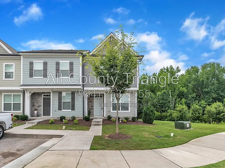 267 Old Grove Ln — Photo 2