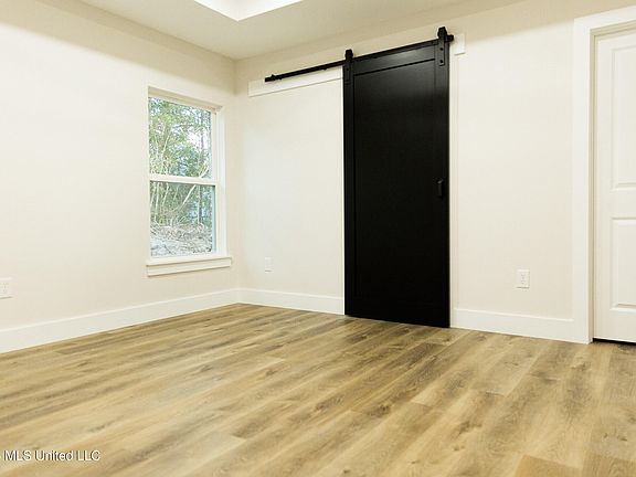 5th image of 1816 Barracuda Dr