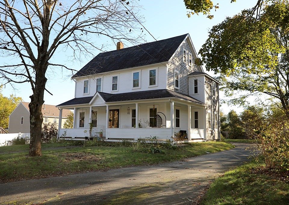 9 Tispaquin St, Middleboro, MA 02346 | Zillow