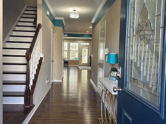 3rd image of 4104 Vallonia Dr