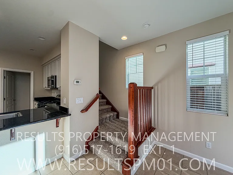 1177 Impressionist Loop — Photo 13