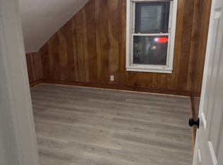 518 Lonsdale Ave APT 3, Pawtucket, RI 02860