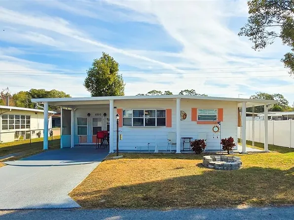 5250 Betmar Dr, Zephyrhills, FL 33542