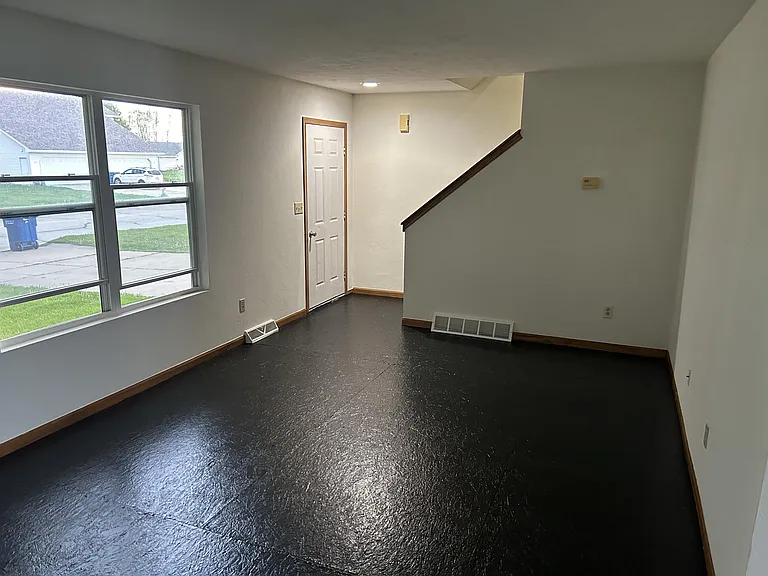 517 Steno Trl — Photo 11