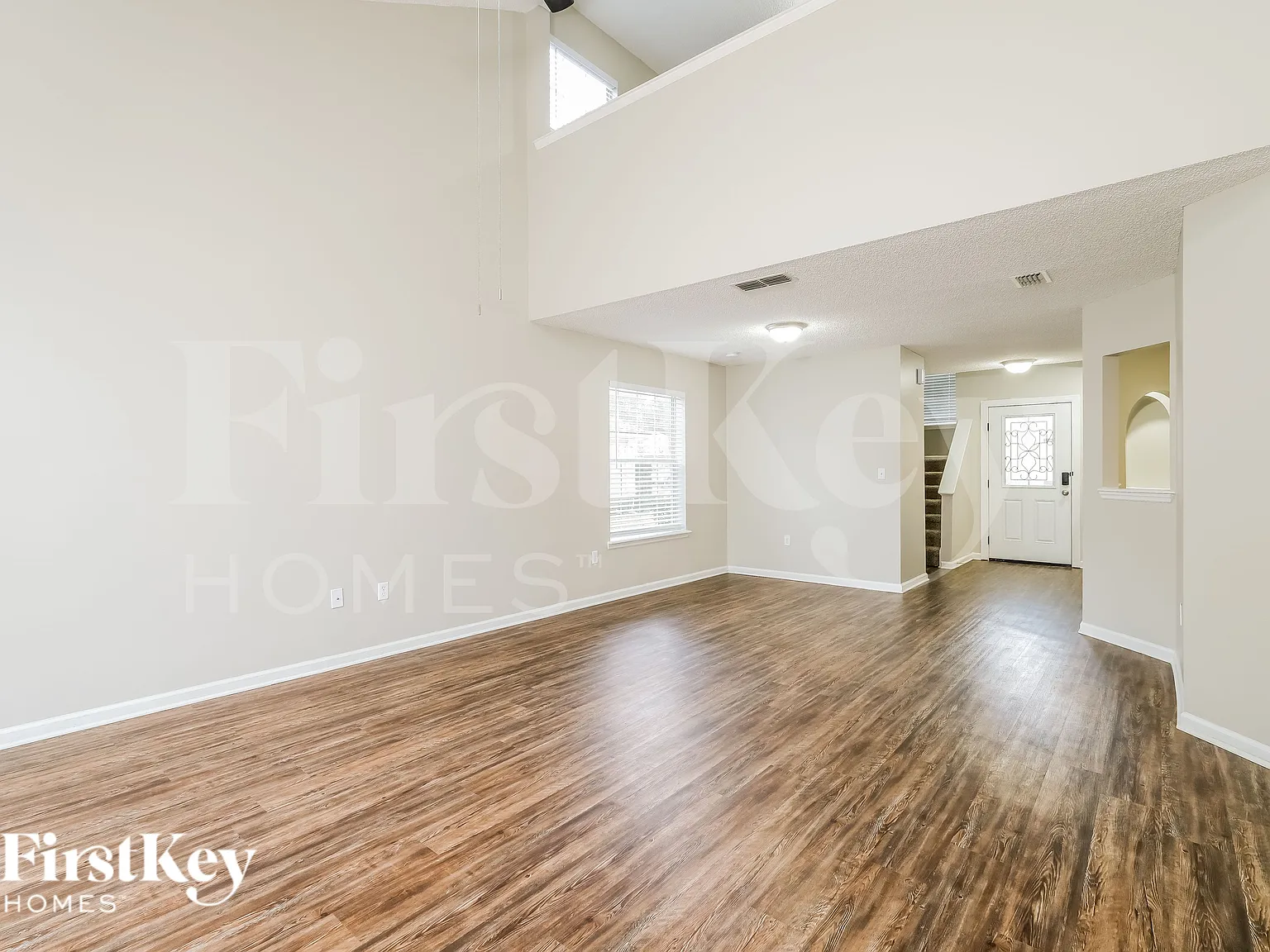 3 bed, 2.5 bath, 1569 sqft, $2,115 — Photo 4