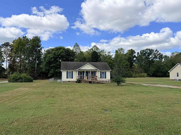 3rd image of 393 Chris Ln S