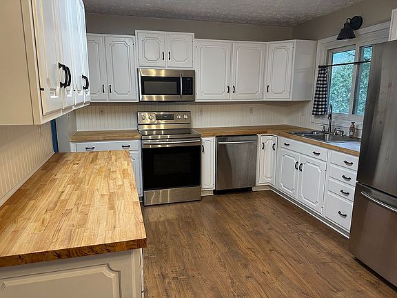 2nd image of 13 Mountview Rd E