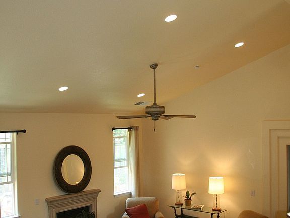 Elegance - Vaulted ceiling