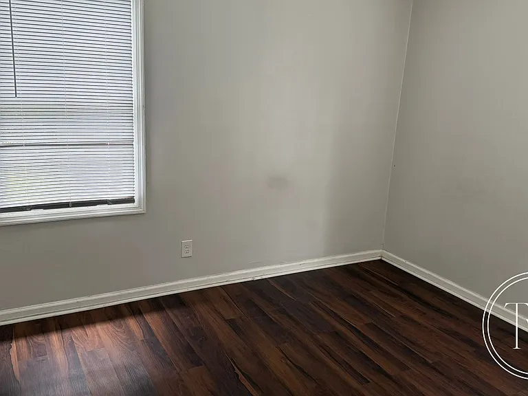 1514 Heron St — Photo 7