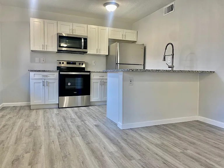 1601 Big Tree Rd #702 — Photo 1