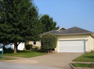 5118 N Graybrooke Dr, Ozark, MO 65721