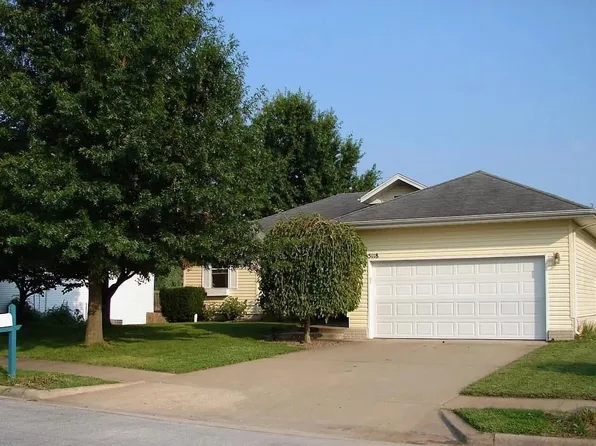 5118 N Graybrooke Dr, Ozark, MO 65721