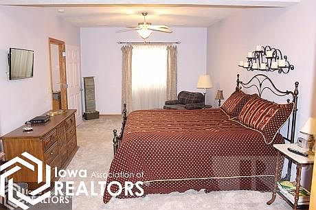 5th image of 19232 Lamont Cir
