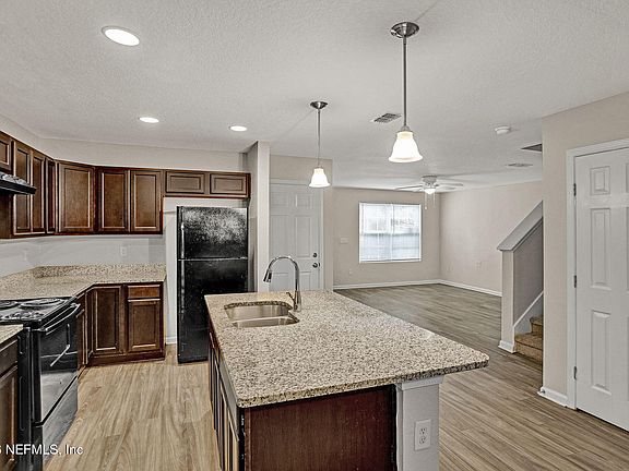 5th image of 1349 NEVA Street