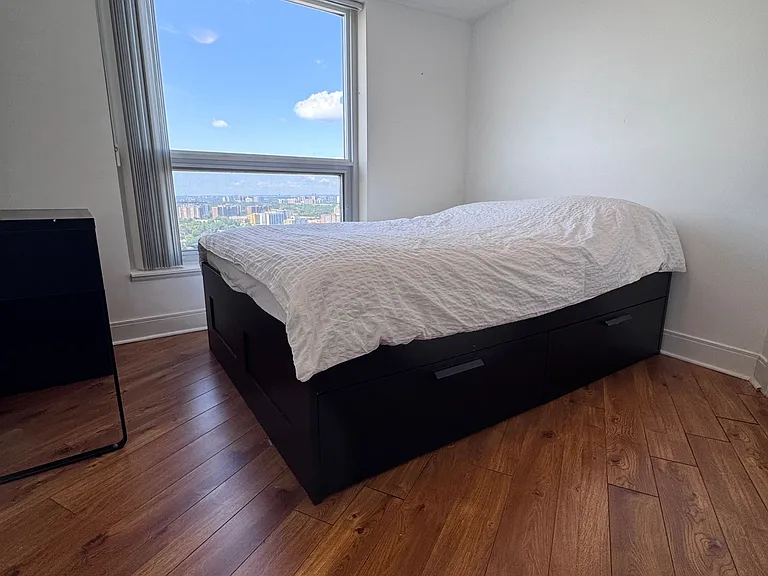 125 Village Green Sq #2909 — Photo 9