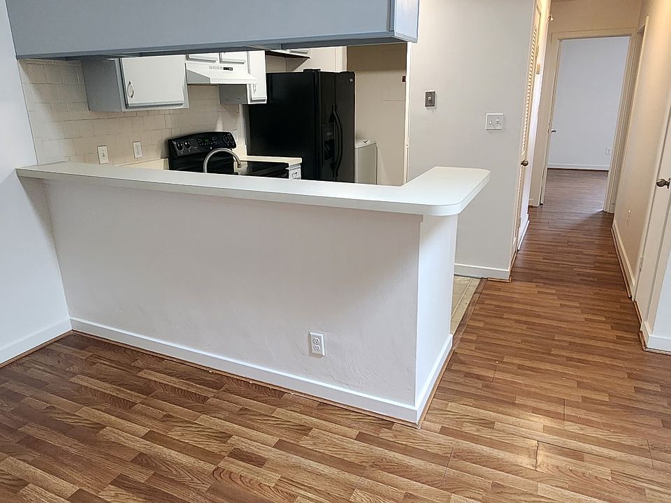 1st image of 3960 Appaloosa Ln APT 203