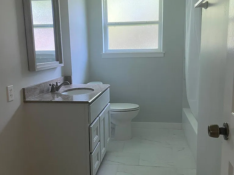 1610 Periwinkle St — Photo 9