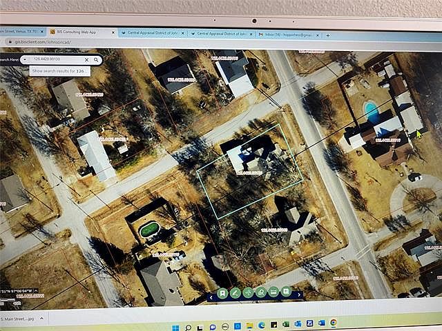 2nd image of 501 S Main St