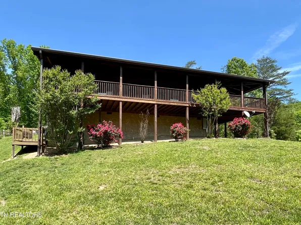 1671 Licking Spring Way, Sevierville, TN 37876