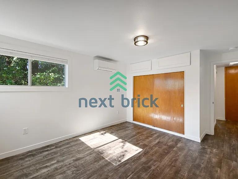 528 NE Serpentine Pl — Photo 11