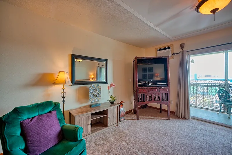 Studio, 1.0 bath, 496 sqft, $1,900 — Photo 4