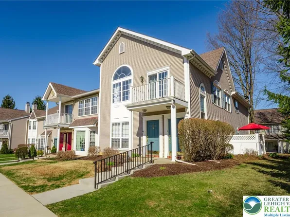 1923 Delancey St, Hellertown, PA 18055