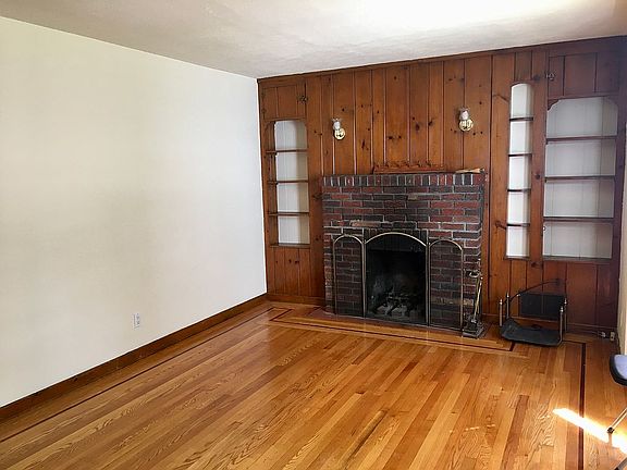 Living room with fireplace