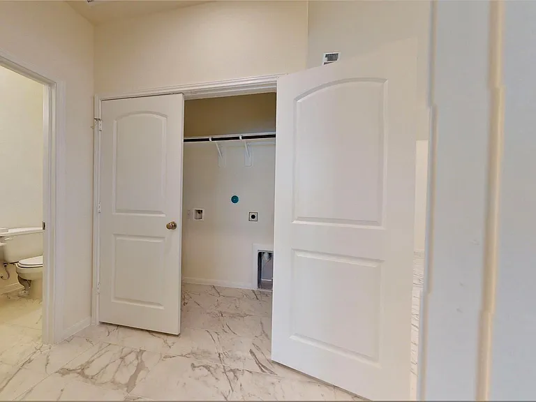 10434 Astor Point Trl — Photo 38
