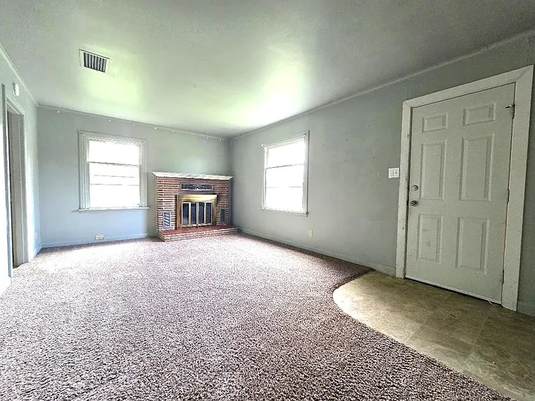 1124 Nevada St — Photo 5