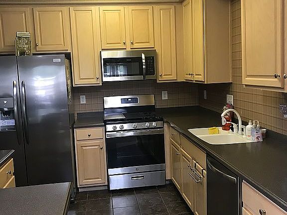 2nd image of 102 Ellis Dr
