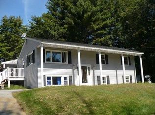 27 Auburn Rd, Hooksett, NH 03106