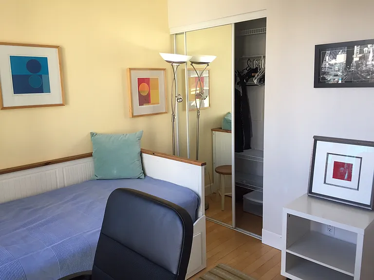 930 Cambie St #1301 — Photo 2